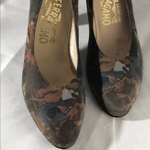 FINAL PRICE! Salvatore Feregamo Velvet Heels
